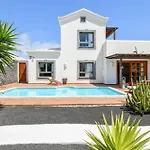 Marta Playa Blanca (Lanzarote)