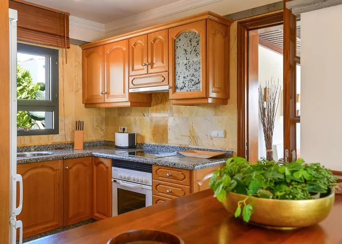 Marta فيلة بلايا بلانكا