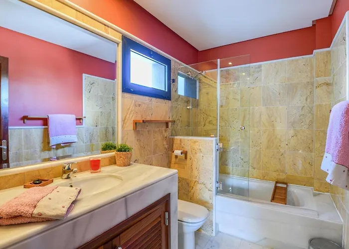 Marta بلايا بلانكا