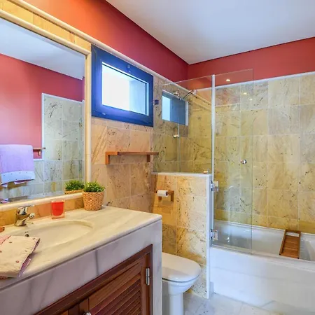 Marta פלאיה בלנקה